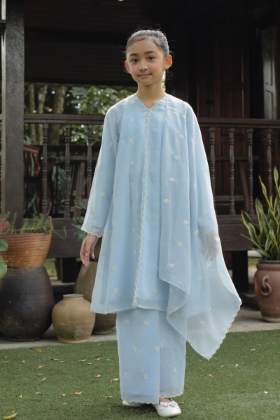 SERI KEBARUNG KIDS IN SKY BLUE (KIDS SELENDANG INCLUDED)